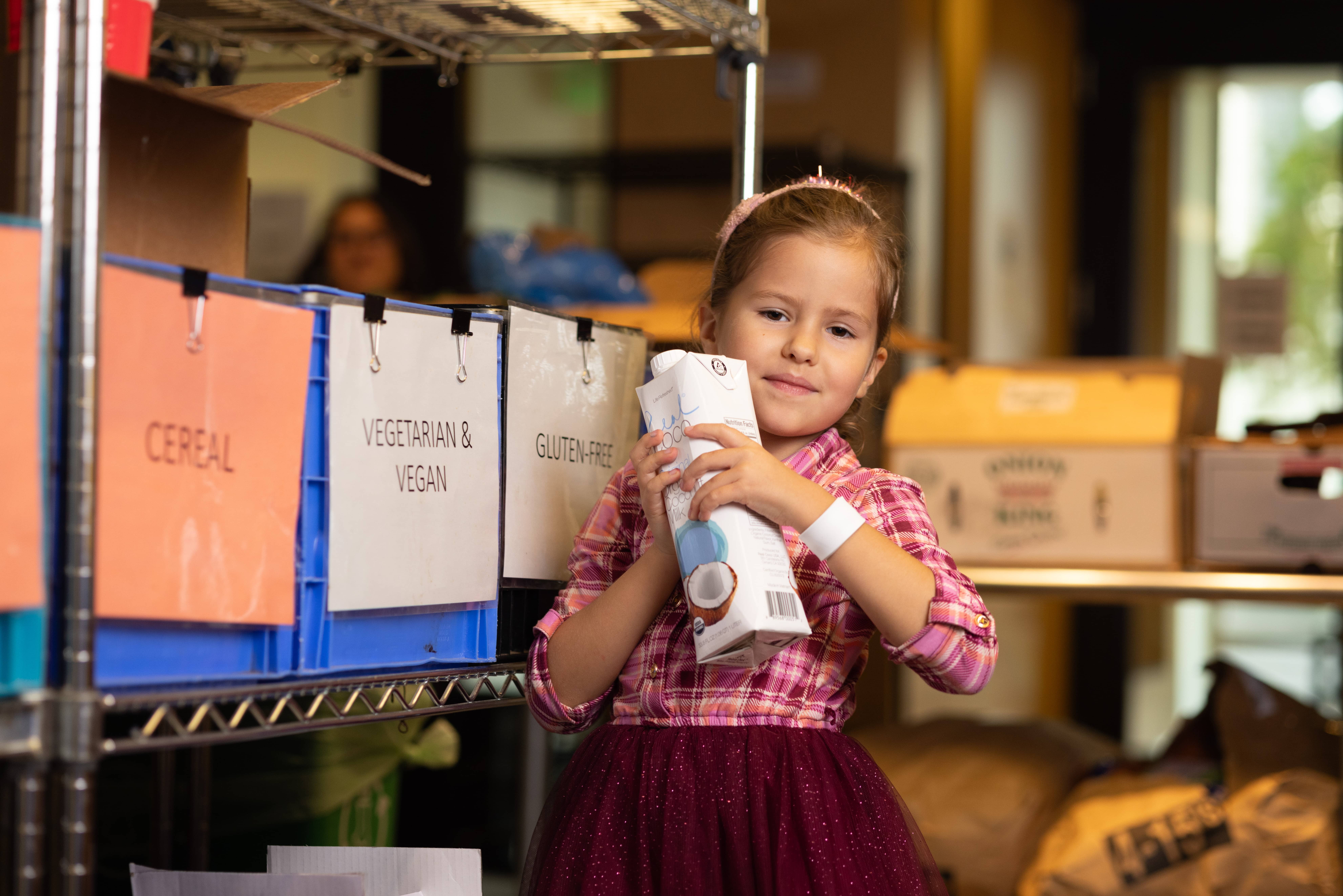 girl in the food bank