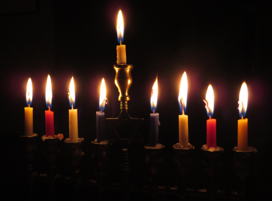 Sharing Our Light During Chanukah